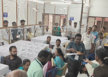 தரங்கம்பாடி 50 ஆண்டு பிறகு சந்தித்த TELC பிஷப் ஜான்சன் மேல்நிலைப்பள்ளி முன்னாள் மாணவர்கள் & ஆசிரியர் சந்திப்பு