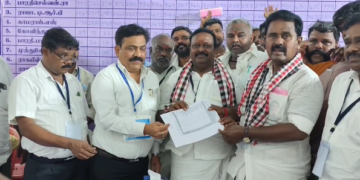 தமிழகத்தில் பெரும்பாலான இடங்களில் TVK வெற்றி பெற்றதை தொடர்ந்து இளைஞர்கள் & கட்சி நிர்வாகிகள் கொண்டாட்டம்