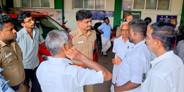 மணல் விற்பனையினை அரசே ஏற்று நடத்தவேண்டுமென தமிழ்நாடு லாரி உரிமையாளர்கள் சங்கத்தினர் கோரிக்கை