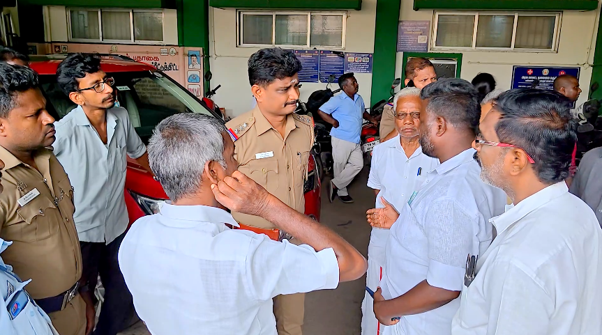 மணல் விற்பனையினை அரசே ஏற்று நடத்தவேண்டுமென தமிழ்நாடு லாரி உரிமையாளர்கள் சங்கத்தினர் கோரிக்கை