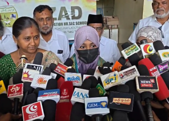 மயிலாடுதுறை மாவட்டத்தில் தனியார் பள்ளி மாணவி 596 மதிப்பெண் பெற்று முதலிடம்