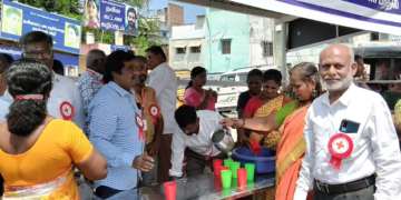 உலக ரெட் கிராஸ் தினத்தை முன்னிட்டு தேனியில் இந்தியன் ரெட் கிராஸ் சொசைட்டி சார்பில் நீர் மோர் பந்தல்