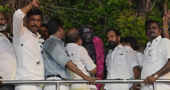 கஞ்சாநகரம் கிராமத்தில் தங்கள் இடத்தை கோயில் இடம் என்று கூறி ஆக்கிரமித்து தீக்குழி அமைக்க முயற்சிப்பதாக குற்றம் கோரிக்கை