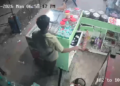 பட்டப்பகலில், திறந்திருந்த தேனீர் கடையில், கல்லாப்பெட்டியை திறந்து 9000 பணத்தை திருடிய CCTV 