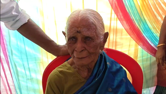 கஞ்சாநகரம் கிராமத்தில் உள்ள பிரசித்தி பெற்ற ஸ்ரீ படைவெட்டி மாரியம்மன் ஆலய தீமிதி உற்சவம்