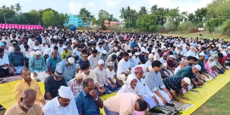கூறைநாட்டில் உள்ள டாஸ்மாக் மதுபான கடையில் கூடுதலாக பாட்டிலுக்கு10ரூபாய் வாங்கிய விற்பனையாளர் கைது