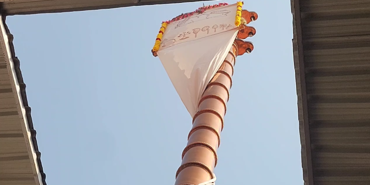 கூறைநாட்டில் உள்ள டாஸ்மாக் மதுபான கடையில் கூடுதலாக பாட்டிலுக்கு10ரூபாய் வாங்கிய விற்பனையாளர் கைது