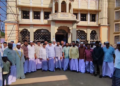 அரங்கக்குடி பள்ளிவாசலில் பக்ரீத் பண்டிகையை முன்னிட்டு இஸ்லாமியர்கள் புத்தாடை அணிந்து சிறப்பு தொழுகை
