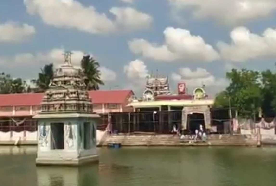 எட்டுக்குடியில் சித்ரா பௌர்ணமி திருவிழாவை முன்னிட்டு அன்னதானம் வழங்கிய திருத்துறைப்பூண்டி கிளை சங்கத்தினர்