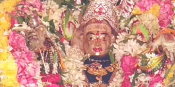 பல நூறு ஆண்டுகள் பழமை வாய்ந்த கிராம தேவதை தேரோட்டம்