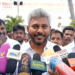 விழுப்புரம் ADMK அலுவலக சாவி ஒப்படைப்பு: புதிய மாவட்ட செயலாளர் பசுபதி இருக்கையில் அமர்ந்தார்