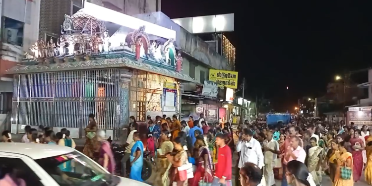 விழுப்புரம் ADMK அலுவலக சாவி ஒப்படைப்பு: புதிய மாவட்ட செயலாளர் பசுபதி இருக்கையில் அமர்ந்தார்