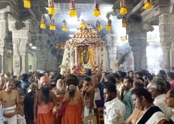 TVK பதவி ஏற்க அழைக்காத தமிழக கவர்னரை கண்டித்து சீர்காழியில் காங்கிரஸ் கட்சி சார்பில் ஆர்ப்பாட்டம்