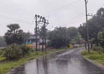TVK பதவி ஏற்க அழைக்காத தமிழக கவர்னரை கண்டித்து சீர்காழியில் காங்கிரஸ் கட்சி சார்பில் ஆர்ப்பாட்டம்