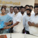 திருவள்ளூர் மாவட்ட ஆட்சியர் ச. கவிதாவை சந்தித்த தமிழக வெற்றிக் கழக சட்டமன்ற உறுப்பினர்கள்