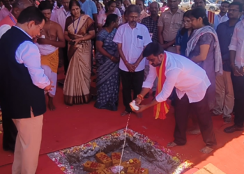 திருவள்ளூர் அருகே இந்தியன் வங்கி ஊரக சுயவேளைவாய்ப்பு பயிற்சி மையம் கட்டுவதற்கான பூமி பூஜை
