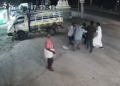 சீர்காழி அருகே டீ கடை யில் டீ குடித்து விட்டு பணம் தர மறுத்து தகராறு
