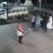 சீர்காழி அருகே டீ கடை யில் டீ குடித்து விட்டு பணம் தர மறுத்து தகராறு