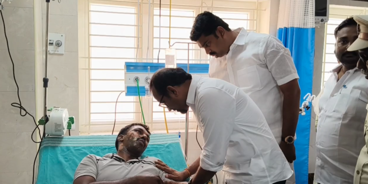மயிலாடுதுறை அரசு மருத்துவமனையில், உணவுத்துறை அமைச்சர் வெங்கட்ராமன் ஆய்வு