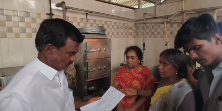 அம்மா உணவகத்தை ஆய்வு செய்த திருப்பத்தூர் சட்டமன்ற உறுப்பினர் Dr. N.திருப்பதி 