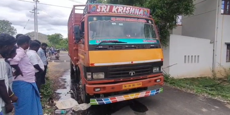 நாட்றம்பள்ளி அருகே மணல் கடத்தல் லாரியை பறிமுதல் செய்து SI காவல் நிலையம் வந்தபோது மோதி விபத்து