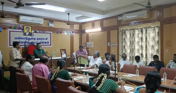 காவலரை சுத்தியலால்  தாக்கிய வழக்கில் ரௌடிக்கு திருவாரூர் நீதிமன்றம் 20 ஆண்டுகள் சிறை தண்டனை
