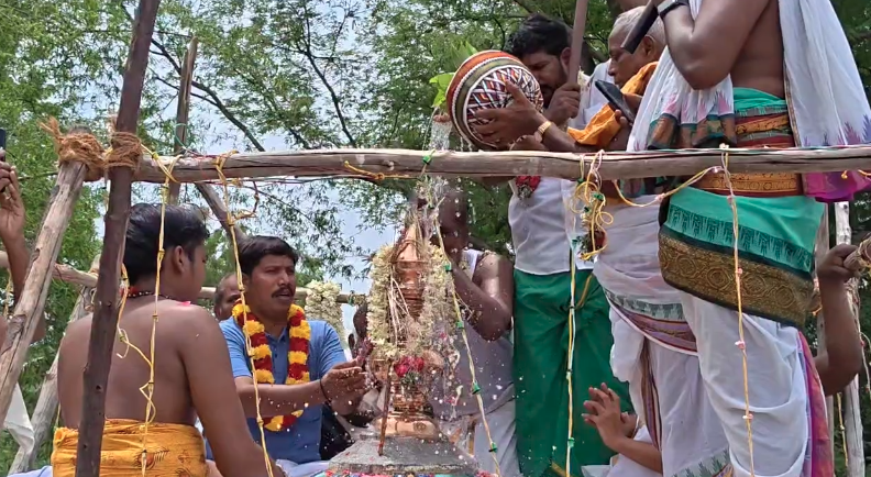 குத்தாலம் அருகே ஒரே கிராமத்தில் ஐந்து கோயில்கள் கும்பாபிஷேகம்