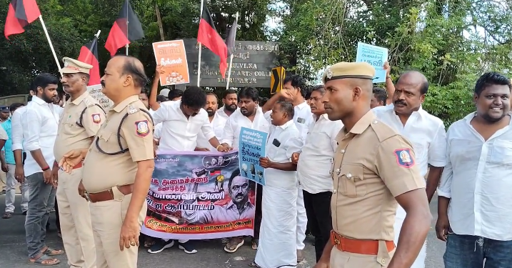 திருவாரூர் அங்கன்வாடியில் கொடுக்கப்பட்ட முட்டையில் வளர்ச்சியடைந்த கோழி கரு பெற்றோர்கள் அதிர்ச்சி 