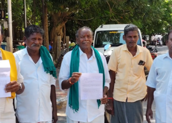 திருவாரூர் அங்கன்வாடியில் கொடுக்கப்பட்ட முட்டையில் வளர்ச்சியடைந்த கோழி கரு பெற்றோர்கள் அதிர்ச்சி