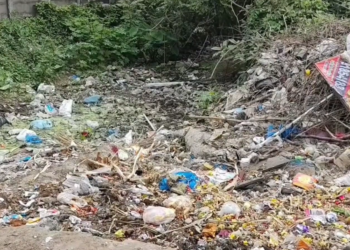 அண்ணாமலை சென்னை விமான நிலையத்திலிருந்து ECR சாலையில் உள்ள பனையூர் இல்லத்தில் வந்தடைந்தார்