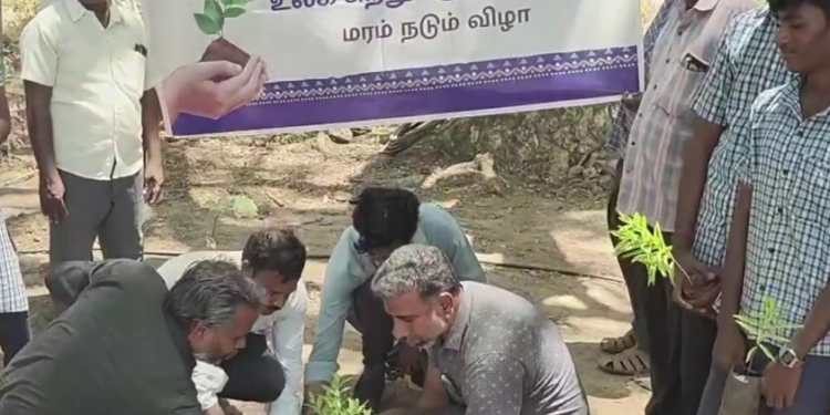 முன்னாள் அமைச்சர் காமராஜை கடுமையாக வெளுத்தடுத்த புதிய அதிமுக மாவட்ட செயலாளர் ஆர்.டி மூர்த்தி