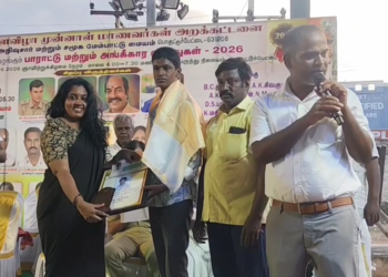 தருமபுரம் ஆதீன பட்டினப்பிரவேசம் நிகழ்ச்சியில் பங்கேற்க வந்த பிரபல பாடகர் வேல்முருகன்