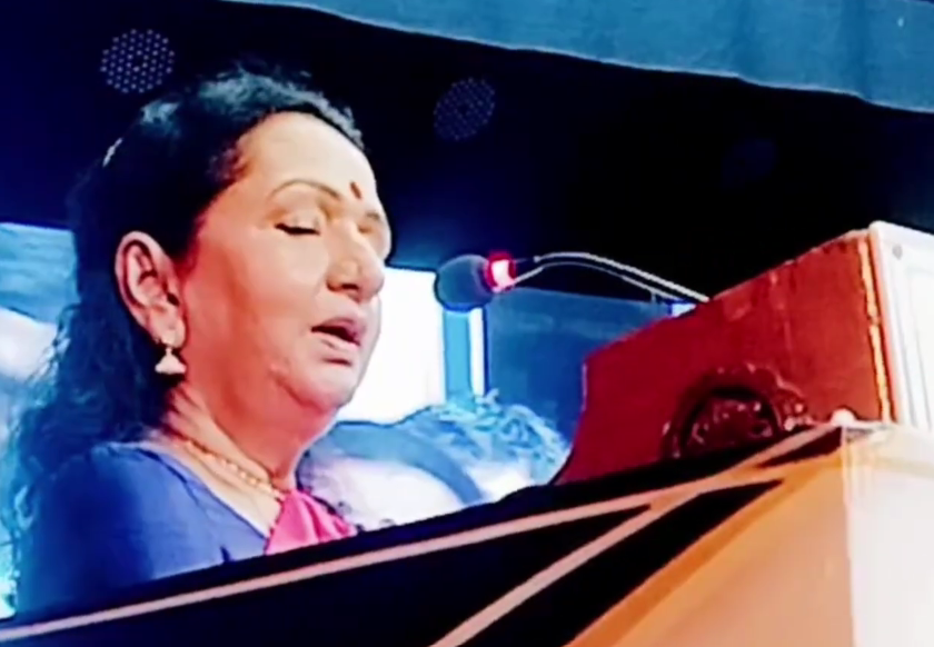தருமபுரம் ஆதீன பட்டினப்பிரவேசம் நிகழ்ச்சியில் பங்கேற்க வந்த பிரபல பாடகர் வேல்முருகன்