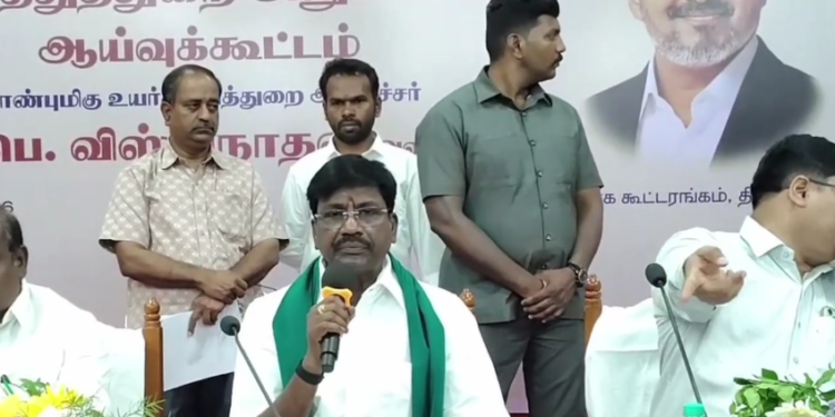 மயிலாடுதுறை நீதிமன்ற வளாகத்தில் 1093 வழக்குகளில் 1கோடியே 95 லட்சம் ரூபாய்க்கு சமரசத் தீர்வு