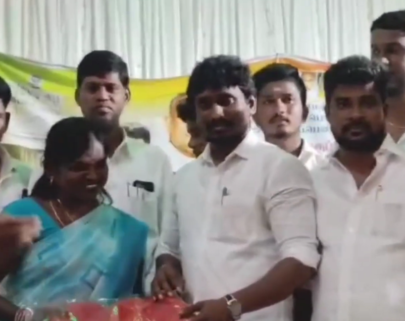 மயிலாடுதுறை நீதிமன்ற வளாகத்தில் 1093 வழக்குகளில் 1கோடியே 95 லட்சம் ரூபாய்க்கு சமரசத் தீர்வு