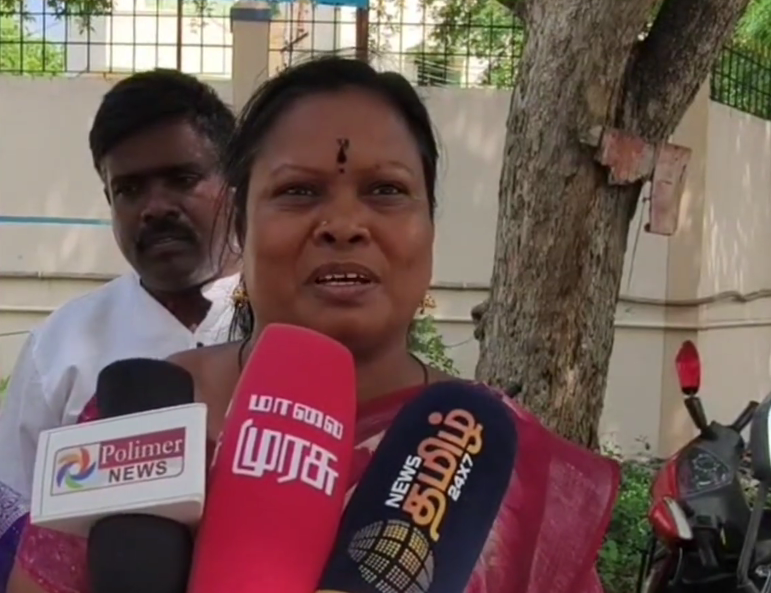 மயிலாடுதுறை நீதிமன்ற வளாகத்தில் 1093 வழக்குகளில் 1கோடியே 95 லட்சம் ரூபாய்க்கு சமரசத் தீர்வு