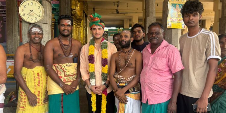 திருவெண்காடு சுவேதாரண்யேஸ்வரர் சுவாமி கோவிலில், இந்திய கிரிக்கெட் வீரர் அபிஷேக் ஷர்மா இன்று சாமி தரிசனம்
