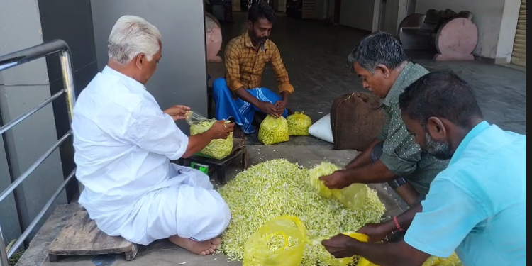 நீட் தேர்வில் ஏற்பட்ட குளறுபடிகளுக்கு காரணமாக இருந்த தர்மேந்திர பிரதான் பதவி விலக ஆர்ப்பாட்டம்