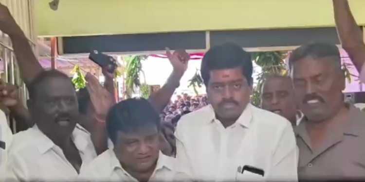 புதுப்பிக்கப்பட்ட விழுப்புரம் சட்டமன்ற அலுவலகத்தை Dr.லட்சுமணன் திறந்தார்