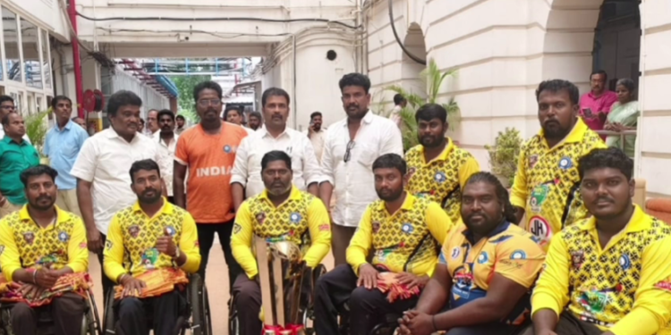 புதுப்பிக்கப்பட்ட விழுப்புரம் சட்டமன்ற அலுவலகத்தை Dr.லட்சுமணன் திறந்தார்