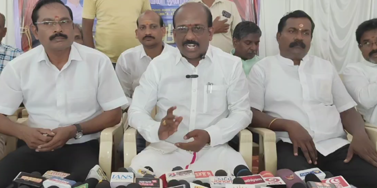 இரு மாநில முதல்வர்கள் பேச்சுவார்த்தையில் முரண்பாடு பி.ஆர்.பாண்டியன் பேட்டி