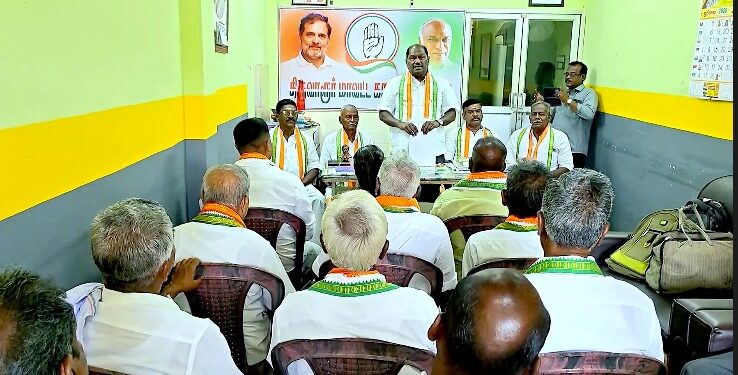திருமுல்லைவாசல் அரசுமாதிரி மேல்நிலைப்பள்ளியில் போதைப்பொருள்கள் ஒழிப்பு ஆட்சியர் ஸ்ரீகாந்த் தலைமையில் விழிப்புணர்வு