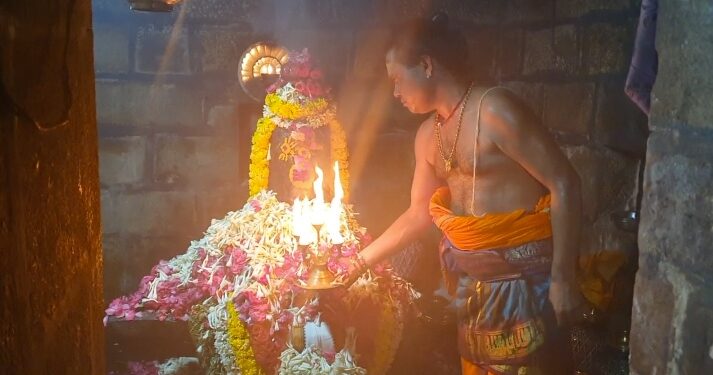 முதல்வர் ஜோசப்விஜய் அவர்களின் ஆட்சி அமைந்ததுக்கு வள்ளலார் சுத்த சன்மார்க்க அருள்மாளிகையில் அன்னதானம்