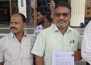சீர்காழியில் ஓட்டுநர் பயிற்சி பள்ளி உரிமையாளர் தன்னிடம் பயிற்சி பெறும் பெண்களுக்கு பாலியல் தொல்லை