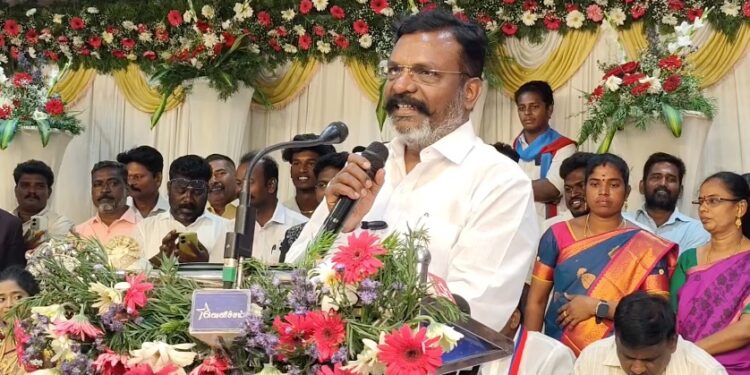 திருவாரூரில் மெடிக்கலில் குட்கா விற்ற இருவர் கைது 37 கிலோ குட்கா பறிமுதல்
