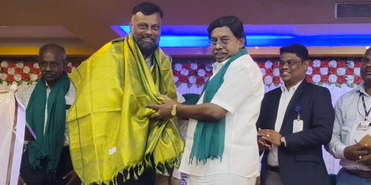 திருவாரூரில் மெடிக்கலில் குட்கா விற்ற இருவர் கைது 37 கிலோ குட்கா பறிமுதல்