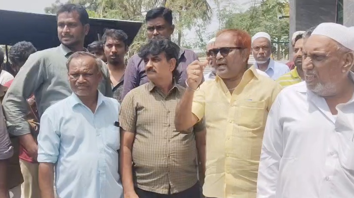 சீர்காழியில் ஓட்டுனர் பயிற்சிக்கு ரும் பெண்களுக்குதொல்லை தரும் பயிற்சியாளர் மீது நடவடிக்கைஎடுக்க மனு