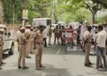 இரவில் திடீரென்று பிரதமர் நரேந்திர மோடி உருவ பொம்மை எரிப்பு இந்திய ஜனநாயக வாலிபர் சங்கத்தினரை கைது