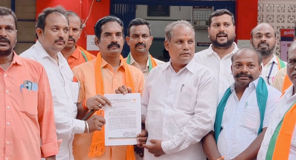 மயிலாடுதுறையில் பிரதமர் மோடி உருபொம்மை எரிந்தவர்கள் மீது தேசிய பாதுகாப்பு சட்டத்தின் கீழ் நடவடிக்கை எடுக்க பாஜக கோரிக்கை