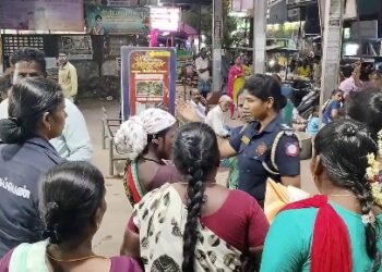 அறுபத்துமூவர் பேட்டையில் ஸ்ரீ சப்த மாதா என்கிற பிடாரி அம்மன் கோவிலில் ஆஷாட நவராத்திரியை முன்னிட்டு திருவிளக்கு பூஜை